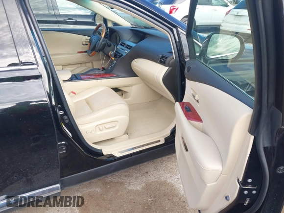 2012 Lexus RX 350 z VIN 2T2ZK1BA5CC078180, wystawiony jako IAAI lot #42596913 z przebiegiem 103 249 mil mil oraz . Historia ofert i sprzedaży dostępna na DreamBid. Obrazek 5.