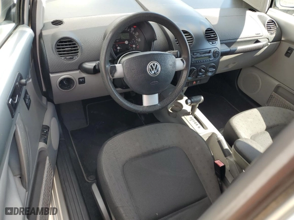 2001 Volkswagen New Beetle GLS with VIN 3VWCK21C81M435260, listed as a Copart auction lot 48411295 with 109,944 mi miles and Salvage Title. Bid and sale history available at carsss.com. Image 8.