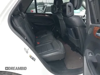 2014 Mercedes-Benz M 350 z VIN 4JGDA5HB7EA365841, wystawiony jako IAAI lot #42271102 z przebiegiem 138 366 mil mil oraz . Historia ofert i sprzedaży dostępna na DreamBid. Obrazek 8.