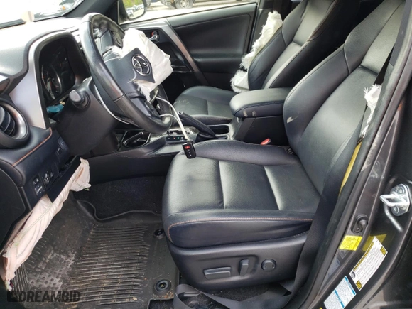 2018 Toyota RAV4 SE with VIN JTMJFREV1JD240566, listed as a Copart auction lot 63110053 with 60,849 mi miles. Bid and sale history available at carsss.com. Image 7.
