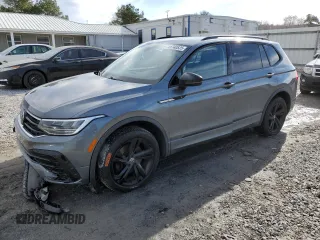 2023 Volkswagen Tiguan SE R-Line Black with VIN 3VV8B7AX8PM000449, listed as a Copart auction lot 41740825 with 39,831 mi miles and Salvage Title. Bid and sale history available at DreamBid. Image 1.