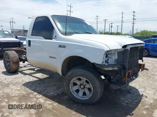 2003 Ford F-250 XL z VIN 1FTNF20P33EB49412, wystawiony jako IAAI lot #42491529 z przebiegiem Nie podano mil oraz . Historia ofert i sprzedaży dostępna na DreamBid. Obrazek 1.