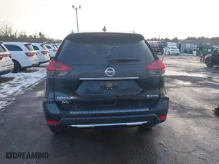 2020 Nissan Rogue SV with VIN JN8AT2MV9LW108233, listed as a IAAI auction lot 41431887 with 82,558 mi miles. Bid and sale history available at carsss.com. Image 15.