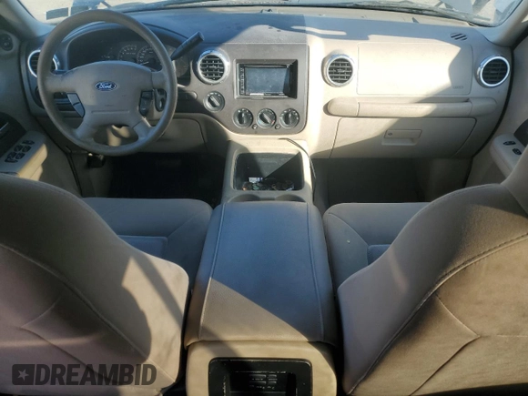 2003 Ford Expedition Special Service with VIN 1FMPU16L73LB50115, listed as a Copart auction lot 46946265 with 0 mi miles and Clean Title. Bid and sale history available at carsss.com. Image 8.