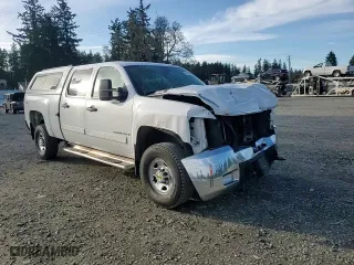 2007 Chevrolet Silverado 2500HD LT w/1LT with VIN 1GCHK23K77F555945, listed as a Copart auction lot 47702665 with 112,326 mi miles and Salvage Title. Bid and sale history available at carsss.com. Image 10.