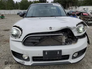2018 MINI Countryman Cooper with VIN WMZYS7C30J3B63231, listed as a Copart auction lot 56427645 with 69,222 mi miles and Salvage title. Bid and sale history available at DreamBid. Image 5.