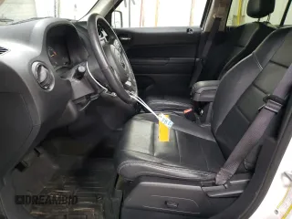 2016 Jeep Patriot High Altitude with VIN 1C4NJPFA5GD526767, listed as a Copart auction lot 81524804 with 25,553 mi miles and Salvage Title. Bid and sale history available at carsss.com. Image 7.