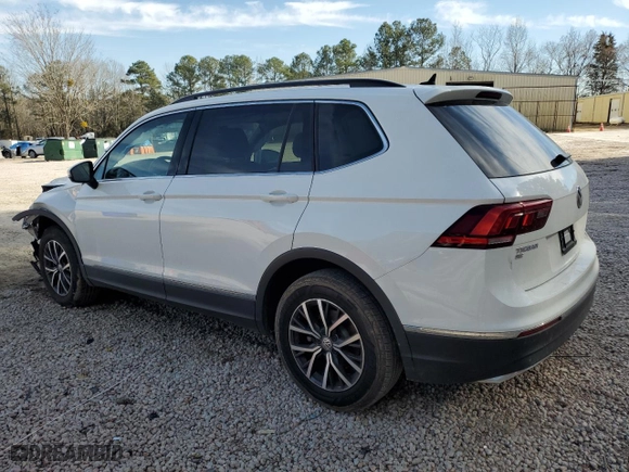 2020 Volkswagen Tiguan SE with VIN 3VV3B7AX3LM144530, listed as a Copart auction lot 46449705 with 33,487 mi miles and Salvage Title. Bid and sale history available at carsss.com. Image 2.