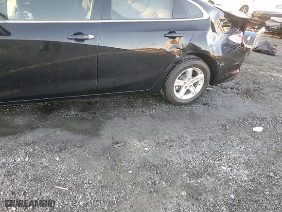 2024 Chevrolet Malibu LT with VIN 1G1ZD5ST6RF119562, listed as a Copart auction lot 43048135 with 33,879 mi miles and Salvage Title. Bid and sale history available at carsss.com. Image 12.