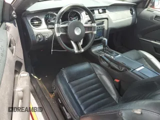 2014 Ford Mustang V6 with VIN 1ZVBP8AM5E5286617, listed as a Copart auction lot 61074515 with 139,231 mi miles and Salvage title. Bid and sale history available at DreamBid. Image 8.