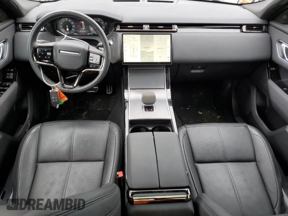 2024 Land Rover Range Rover Velar Dynamic SE z VIN SALYL2EX8RA377459, wystawiony jako Copart lot #51112595 z przebiegiem 12 512 mil mil oraz Czysty tytuł • Clean title. Historia ofert i sprzedaży dostępna na DreamBid. Obrazek 8.