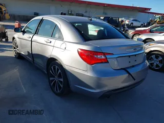 2013 Chrysler 200 Limited with VIN 1C3CCBCG4DN522524, listed as a IAAI auction lot 41732097 with 120,345 mi miles and . Bid and sale history available at DreamBid. Image 3.
