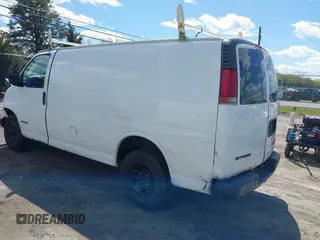 2000 Chevrolet City Express Cargo z VIN 1GCGG25R7Y1274024, wystawiony jako IAAI lot #42052774 z przebiegiem Nie podano mil oraz . Historia ofert i sprzedaży dostępna na DreamBid. Obrazek 3.