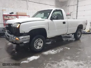 2007 Chevrolet Silverado 2500HD Classic LT1 with VIN 1GCHK24U67E195475, listed as a IAAI auction lot 41730658 with 1 mi miles. Bid and sale history available at carsss.com. Image 2.