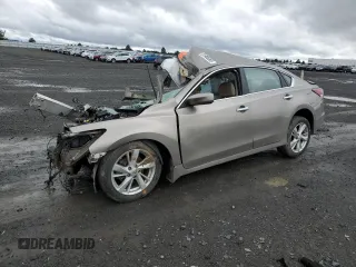 2014 Nissan Altima 2.5 with VIN 1N4AL3AP3EN236747, listed as a Copart auction lot 51985365 with 14,785 mi miles and Salvage Title. Bid and sale history available at carsss.com. Image 1.