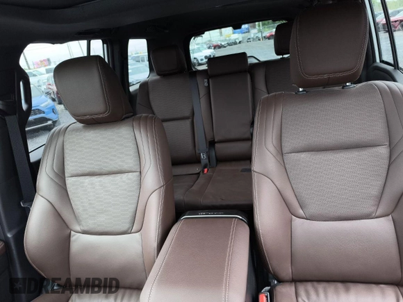 2025 Toyota Land Cruiser 1958 Edition z VIN JTEABFAJ2S5012452, wystawiony jako Copart lot #54373995 z przebiegiem 1110 mil mil oraz Szkody całkowita. Historia ofert i sprzedaży dostępna na DreamBid. Obrazek 10.