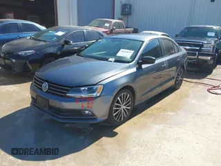 2015 Volkswagen Jetta SE с VIN 3VWD17AJ7FM414183, выставлен на аукционе IAAI как лот 41643633 с пробегом 169 145 миль миль и . История ставок и продаж доступна на DreamBid. Изображение 2.