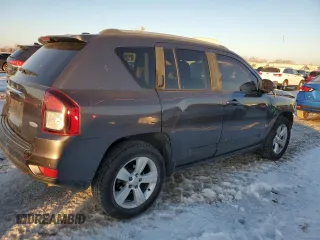 2016 Jeep Compass Latitude with VIN 1C4NJDEB1GD758128, listed as a Copart auction lot 88362015 with 111,411 mi miles and Salvage Title. Bid and sale history available at carsss.com. Image 3.