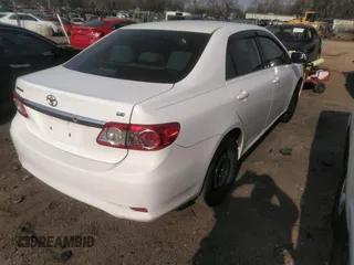 2013 Toyota Corolla L with VIN 2T1BU4EE0DC121177, listed as a IAAI auction lot 41759228 with 129,289 mi miles. Bid and sale history available at carsss.com. Image 4.