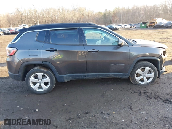 2019 Jeep Compass Latitude with VIN 3C4NJDBB8KT768355, listed as a IAAI auction lot 41480885 with 30,823 mi miles and . Bid and sale history available at carsss.com. Image 13.