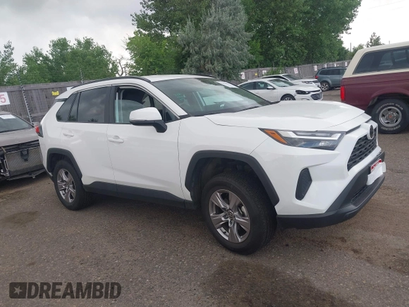 2024 Toyota RAV4 XLE with VIN 2T3P1RFV2RW454181, listed as a IAAI auction lot 42673458 with 31,803 mi miles and . Bid and sale history available at DreamBid. Image 13.