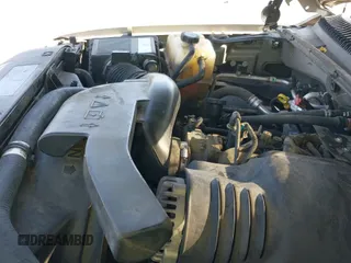 2002 GMC Yukon XL z VIN 1GKFK66U42J239358, wystawiony jako IAAI lot #42349809 z przebiegiem 274 841 mil mil oraz . Historia ofert i sprzedaży dostępna na DreamBid. Obrazek 12.