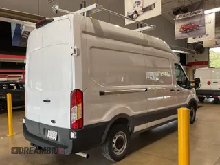 2023 Ford Transit Cargo с VIN 1FTBR1X80PKC02478, выставлен на аукционе IAAI как лот 42791988 с пробегом 40 987 миль миль и . История ставок и продаж доступна на DreamBid. Изображение 24.