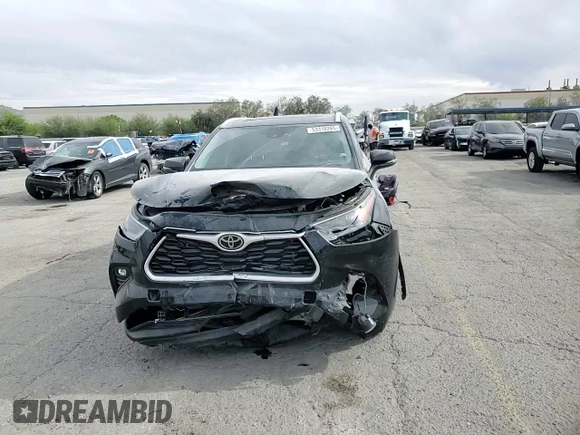 2024 Toyota Highlander LE with VIN 5TDKDRBH4RS542507, listed as a Copart auction lot 53318265 with 19,014 mi miles and Salvage title. Bid and sale history available at DreamBid. Image 12.