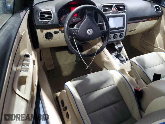 2007 Volkswagen Eos 2.0T with VIN WVWFA71F27V016605, listed as a Copart auction lot 42120195 with 110,788 mi miles and Salvage Title. Bid and sale history available at DreamBid. Image 8.