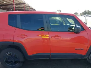2020 Jeep Renegade Sport with VIN ZACNJAAB8LPL86428, listed as a IAAI auction lot 40952668 with 111,605 mi miles and . Bid and sale history available at carsss.com. Image 13.