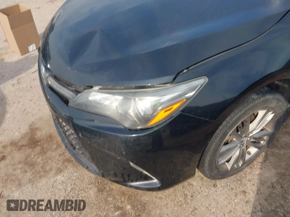 2015 Toyota Camry XLE with VIN 4T1BF1FK6FU985908, listed as a IAAI auction lot 41627697 with 232,066 mi miles. Bid and sale history available at carsss.com. Image 6.
