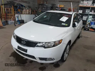 2011 Kia Forte SX с VIN KNAFW5A36B5356213, выставлен на аукционе IAAI как лот 42322381 с пробегом 133 679 миль миль и . История ставок и продаж доступна на DreamBid. Изображение 2.