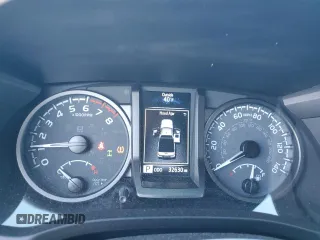 2021 Toyota Tacoma SR z VIN 3TYSZ5AN8MT038279, wystawiony jako Copart lot #46298115 z przebiegiem 32 630 mil mil oraz Szkoda całkowita • Salvage title. Historia ofert i sprzedaży dostępna na DreamBid. Obrazek 9.