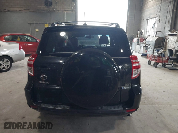 2012 Toyota RAV4 Limited z VIN 2T3DF4DV1CW202567, wystawiony jako IAAI lot #42537078 z przebiegiem 122 548 mil mil oraz . Historia ofert i sprzedaży dostępna na DreamBid. Obrazek 16.