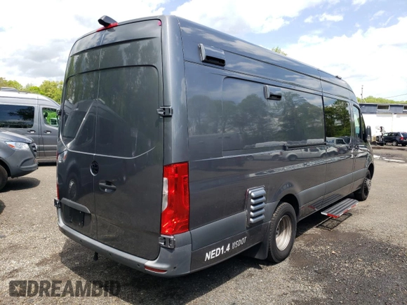 2021 Mercedes-Benz Sprinter with VIN W1W9ED3Y4MT061958, listed as a Copart auction lot 53903584 with 18,792 mi miles and Clean Title. Bid and sale history available at DreamBid. Image 4.