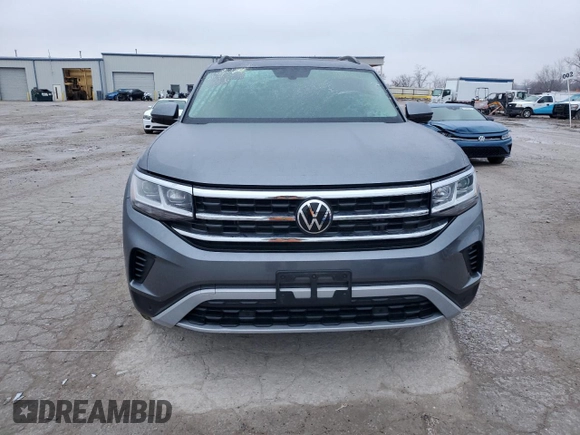 2023 Volkswagen Atlas SE with VIN 1V2JR2CA4PC537049, listed as a Copart auction lot 44129915 with 26,340 mi miles and Salvage title. Bid and sale history available at DreamBid. Image 5.