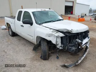 2012 Chevrolet Silverado 1500 LT with VIN 1GCRCSE01CZ180933, listed as a IAAI auction lot 41784055 with 235,310 mi miles. Bid and sale history available at carsss.com. Image 1.