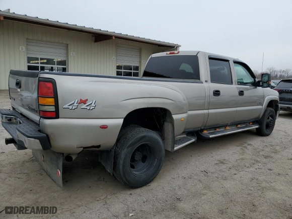 2002 Chevrolet Silverado 3500 LT with VIN 1GCJK33192F113210, listed as a Copart auction lot 44594665 with NaN miles and Salvage Title. Bid and sale history available at carsss.com. Image 3.