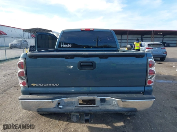 2006 Chevrolet Silverado 1500 LT2 with VIN 1GCEK19B16Z201646, listed as a IAAI auction lot 41867206 with 109,504 mi miles. Bid and sale history available at carsss.com. Image 16.