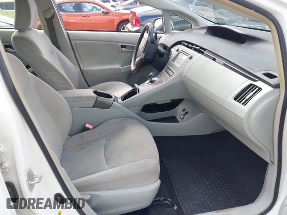 2012 Toyota Prius One with VIN JTDKN3DU1C1560505, listed as a IAAI auction lot 41908240 with 133,188 mi miles and . Bid and sale history available at DreamBid. Image 5.