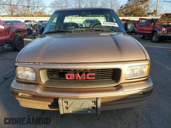 1997 GMC Sonoma SLS with VIN 1GTCS19X0V8510886, listed as a Copart auction lot 85332554 with 88,447 mi miles and Salvage Title. Bid and sale history available at carsss.com. Image 5.