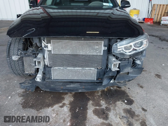 2015 BMW 4 Series 435i xDrive z VIN WBA3R5C54FK371292, wystawiony jako IAAI lot #41802908 z przebiegiem 105 737 mil mil oraz . Historia ofert i sprzedaży dostępna na DreamBid. Obrazek 6.