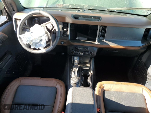 2024 Ford Bronco Outer Banks with VIN 1FMDE8BH5RLA98261, listed as a Copart auction lot 49084995 with 954 mi miles and Salvage title. Bid and sale history available at DreamBid. Image 8.