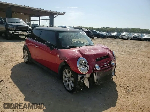 2005 MINI Hardtop S with VIN WMWRE33515TL10355, listed as a Copart auction lot 50391825 with 174,150 mi miles and Salvage title. Bid and sale history available at DreamBid. Image 12.