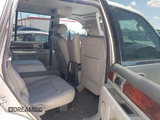 2004 Lincoln Navigator Luxury with VIN 5LMFU28R84LJ41232, listed as a IAAI auction lot 42468184 with Not provided miles and . Bid and sale history available at DreamBid. Image 8.