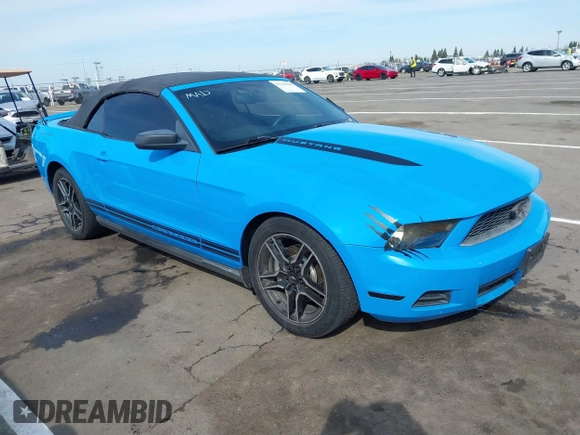 2011 Ford Mustang V6 with VIN 1ZVBP8EM9B5120722, listed as a IAAI auction lot 41762103 with 203,483 mi miles and . Bid and sale history available at DreamBid. Image 1.