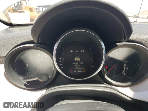 2016 FIAT 500X Lounge with VIN ZFBCFXDT0GP487858, listed as a Copart auction lot 61306085 with 79,192 mi miles and Clean title. Bid and sale history available at DreamBid. Image 9.
