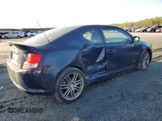 2013 Scion tC z VIN JTKJF5C78D3050747, wystawiony jako Copart lot #50610645 z przebiegiem 92 004 mil mil oraz Szkody całkowita. Historia ofert i sprzedaży dostępna na DreamBid. Obrazek 3.