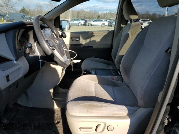 2015 Toyota Sienna LE AAS with VIN 5TDKK3DC7FS663872, listed as a Copart auction lot 88736375 with 166,369 mi miles and Salvage title. Bid and sale history available at DreamBid. Image 7.
