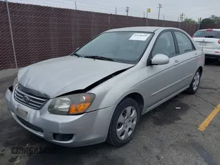 2009 Kia Spectra LX z VIN KNAFE222195620598, wystawiony jako IAAI lot #42458459 z przebiegiem 71 488 mil mil oraz . Historia ofert i sprzedaży dostępna na DreamBid. Obrazek 2.